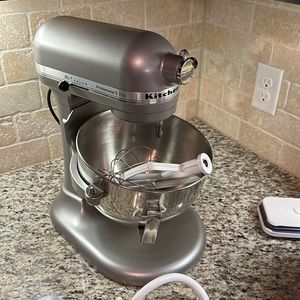 Kitchen aid mixer